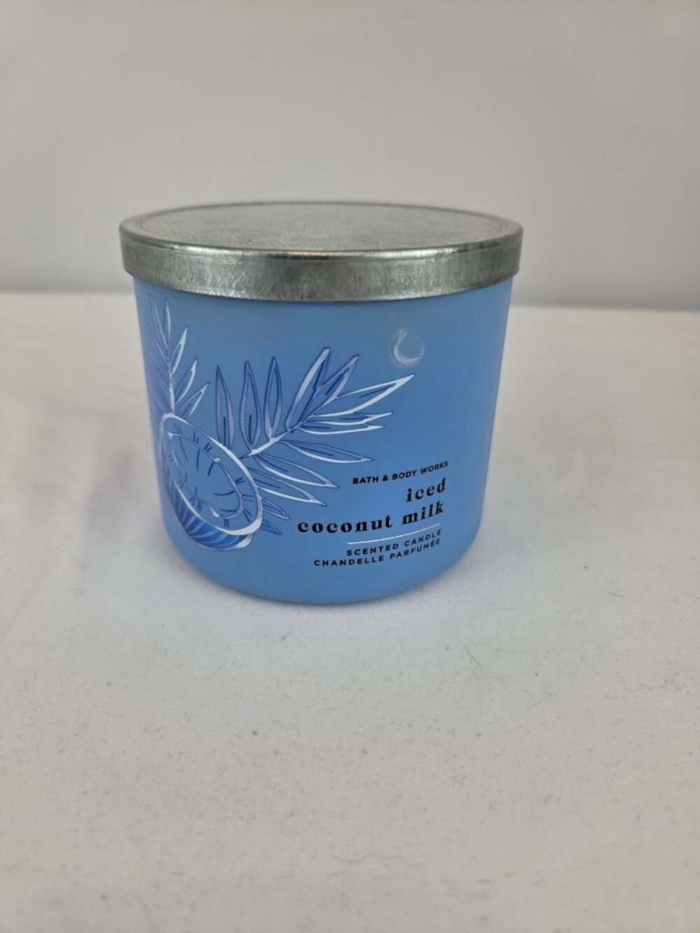 Bath & Body Works Iced Coconut Milk 3-Wick Candle 14.5 oz NEW